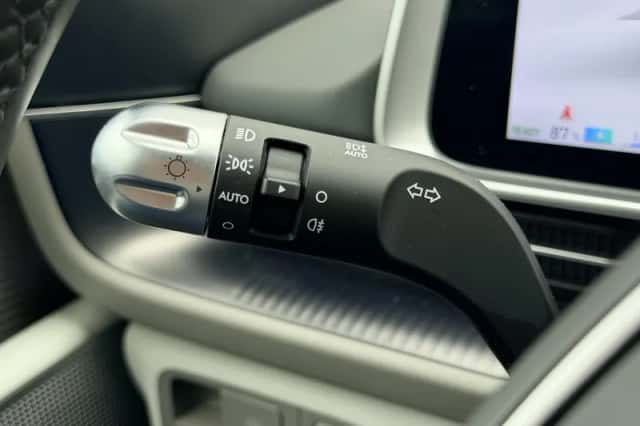 Hyundai Ioniq 6 (2023) thumbnail 38
