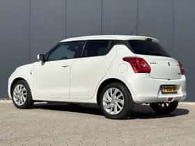Suzuki Swift (2022) thumbnail 16