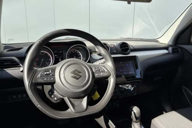 Suzuki Swift (2022) thumbnail 17