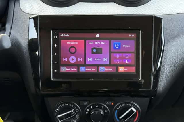 Suzuki Swift (2022) thumbnail 24