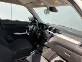 Suzuki Swift (2022) thumbnail 38