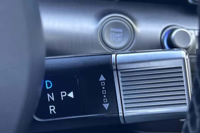 Hyundai Kona (2023) thumbnail 12