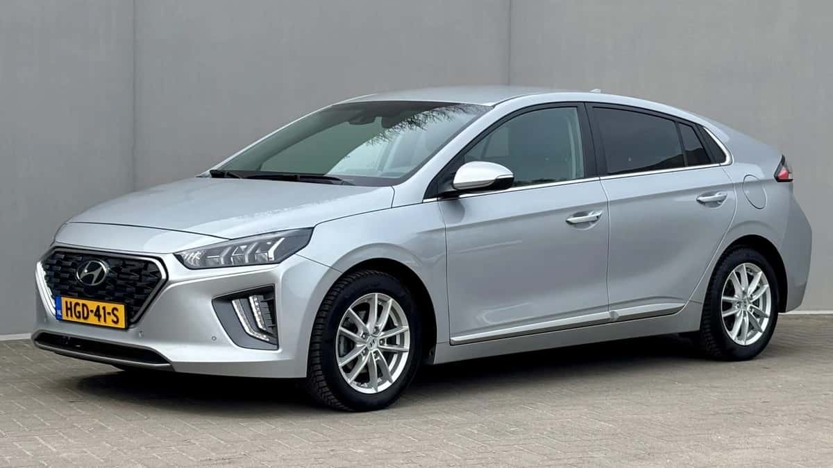 Hyundai Ioniq (2020) — foto 1