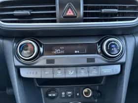 Hyundai Kona (2017) thumbnail 7