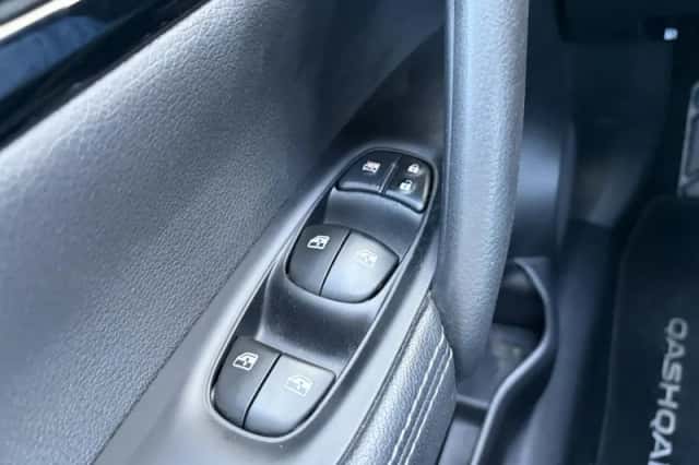 Nissan Qashqai (2020) thumbnail 14