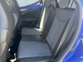 Toyota Aygo (2018) thumbnail 7