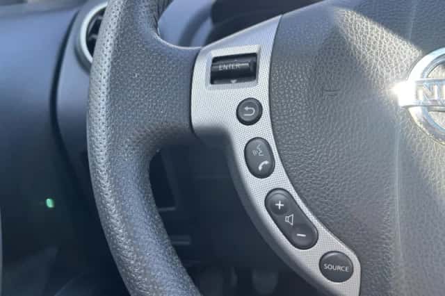 Nissan Qashqai (2008) thumbnail 10