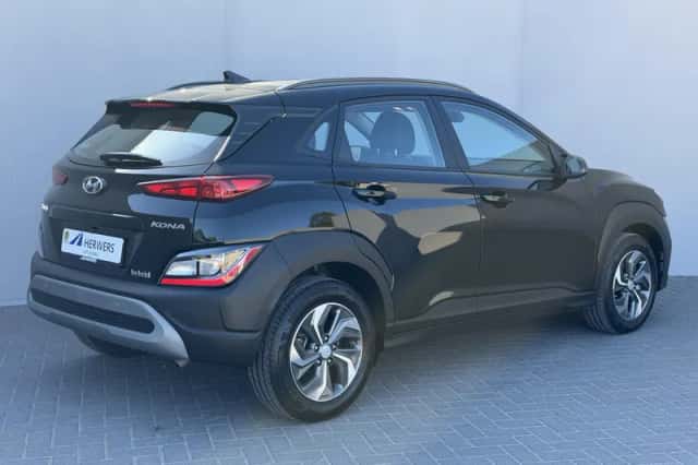 Hyundai Kona (2023) thumbnail 3