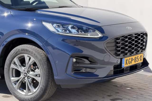 Ford Kuga (2023) thumbnail 43