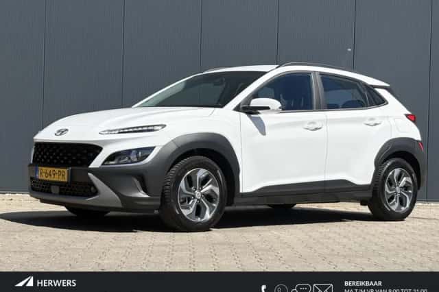 Hyundai Kona (2022) thumbnail 1