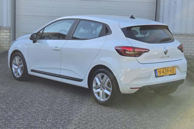 Renault Clio (2022) thumbnail 18