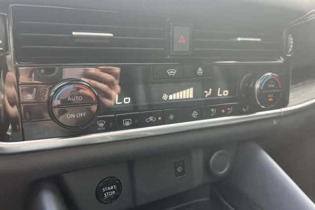 Nissan Qashqai (2023) thumbnail 4