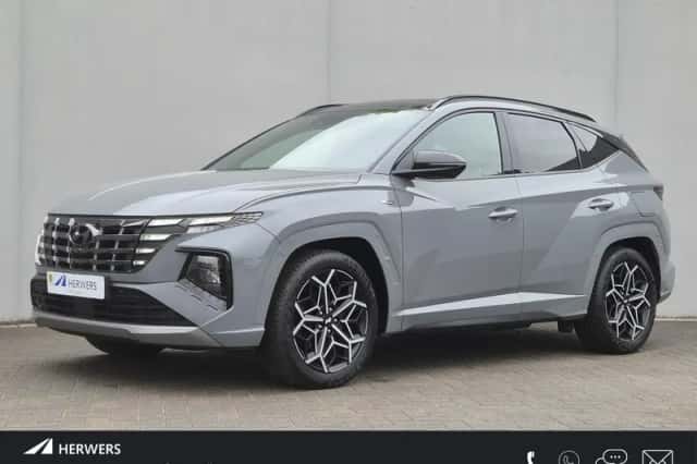 Hyundai Tucson (2022) thumbnail 1