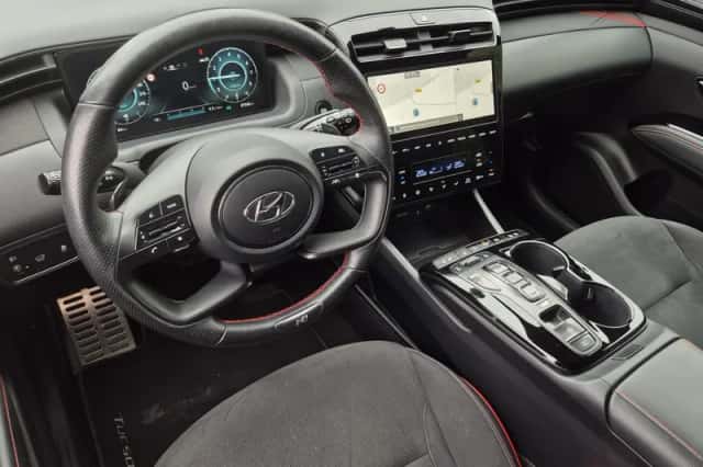 Hyundai Tucson (2022) thumbnail 16