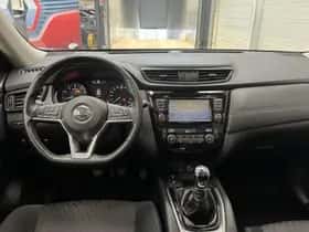 Nissan X-Trail (2018) thumbnail 5