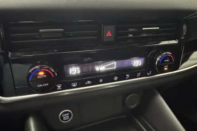 Nissan Qashqai (2023) thumbnail 16