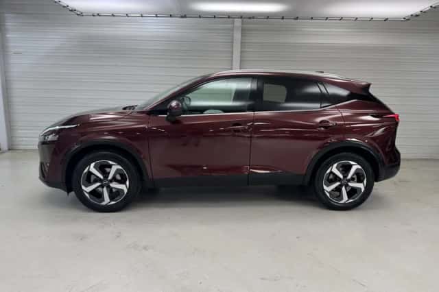 Nissan Qashqai (2023) thumbnail 3