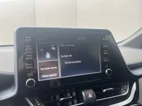 Toyota C-HR (2021) thumbnail 32