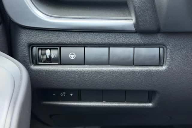 Nissan Qashqai (2024) thumbnail 38