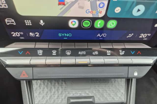 Renault Mégane E-Tech (2025) thumbnail 19