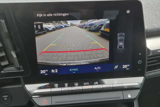 Renault Mégane E-Tech (2025) thumbnail 5
