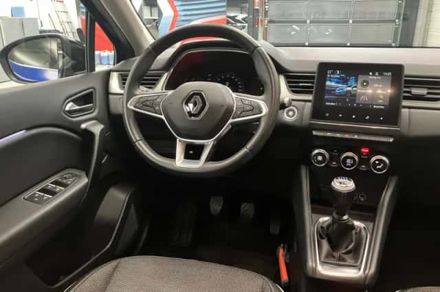 Renault Captur (2021) thumbnail 22