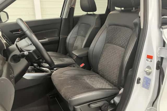 Suzuki Vitara (2019) thumbnail 8