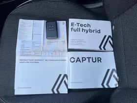 Renault Captur (2023) thumbnail 8