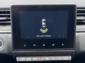 Renault Captur (2023) thumbnail 9