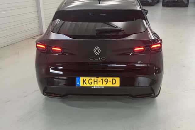 Renault Clio (2026) thumbnail 5