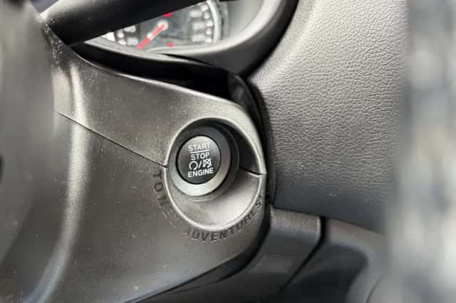 Jeep Renegade (2019) thumbnail 18