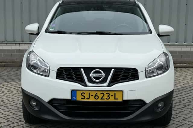 Nissan Qashqai (2011) thumbnail 13