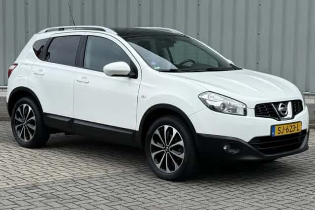 Nissan Qashqai (2011) thumbnail 6