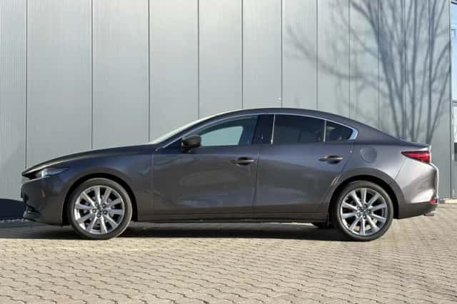 Mazda 3 (2024) thumbnail 14