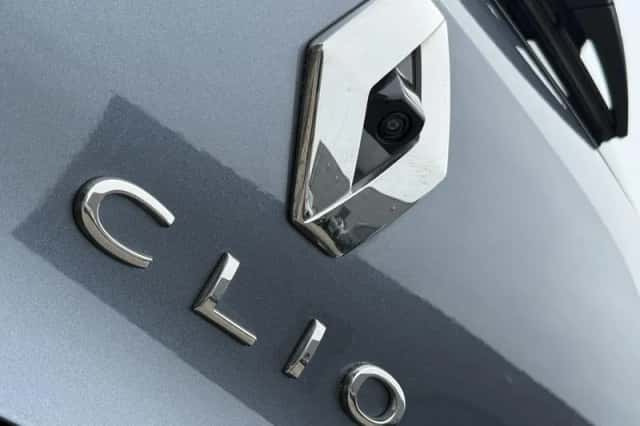 Renault Clio (2022) thumbnail 32