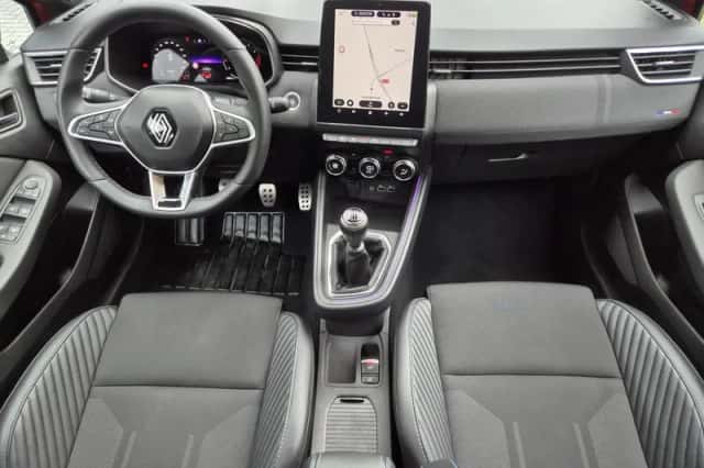 Renault Clio (2024) thumbnail 2