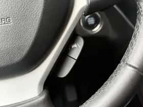 Suzuki S-Cross (2023) thumbnail 31