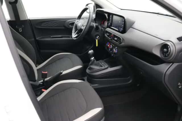 Hyundai i10 (2024) thumbnail 36