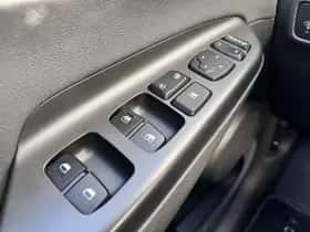Hyundai Kona (2019) thumbnail 13