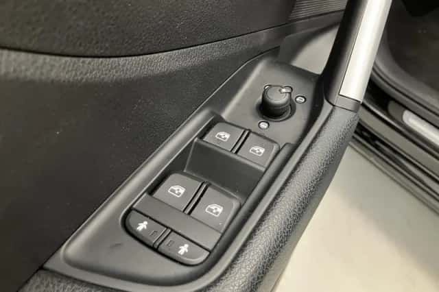 Audi Q2 (2020) thumbnail 35