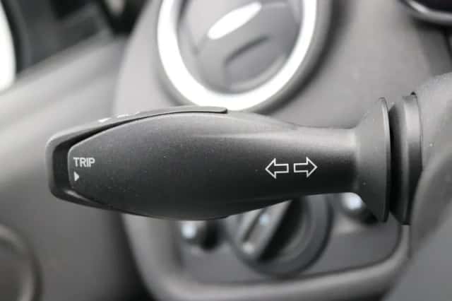 Ford Fiesta (2015) thumbnail 23
