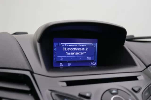Ford Fiesta (2015) thumbnail 30