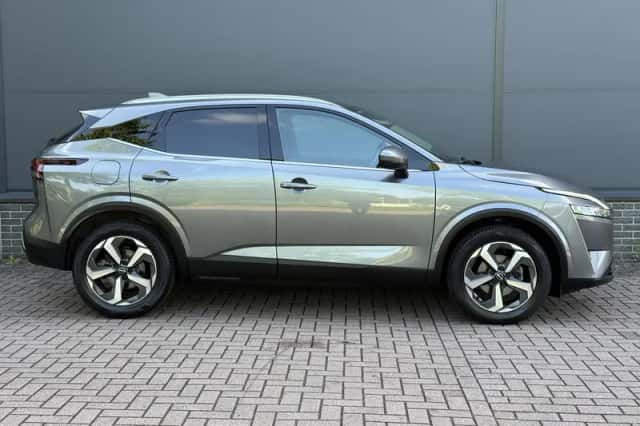 Nissan Qashqai (2023) thumbnail 10