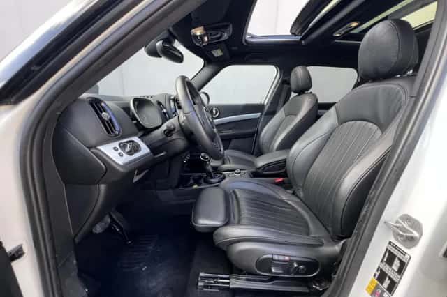 MINI Countryman (2023) thumbnail 9