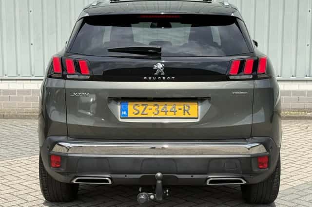 Peugeot 3008 (2018) thumbnail 28