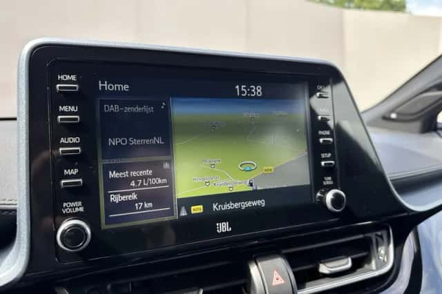 Toyota C-HR (2021) thumbnail 39
