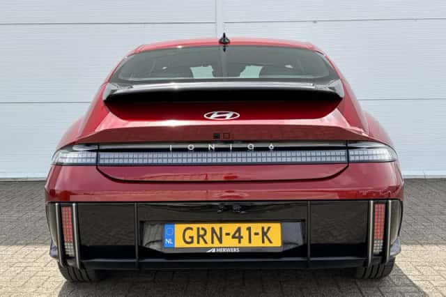 Hyundai Ioniq 6 (2024) thumbnail 31