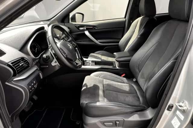 Mitsubishi Eclipse Cross (2023) thumbnail 8