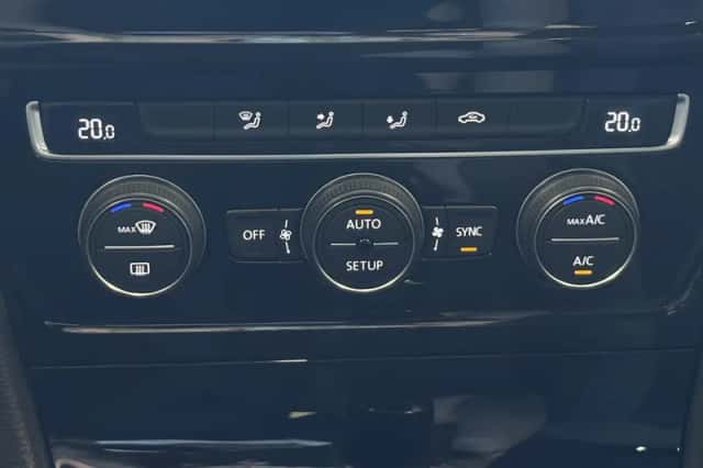 Volkswagen Golf (2014) thumbnail 12