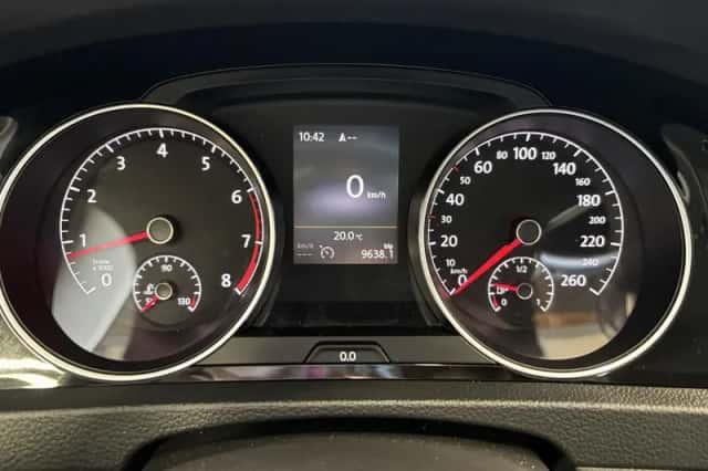 Volkswagen Golf (2014) thumbnail 19